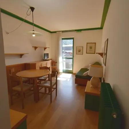 Central Sport Campiglio 405 Apartment *